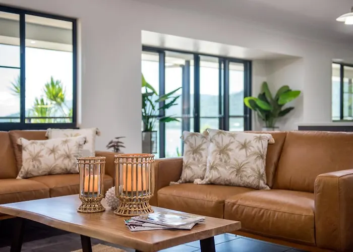 Airlie Oasis Villa Airlie Beach